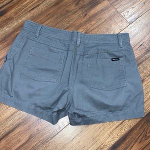 Size 10 Field & Stream Gray Outdoor Shorts. Like New